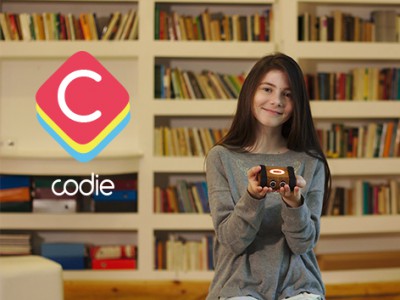 codie - робот, обучающий детей основам программирования